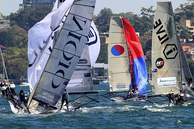 Approaching the bottom mark - 18ft Skiffs: Queen of the Harbour & Alice Burton Memorial Trophy 2017 © 18footers.com